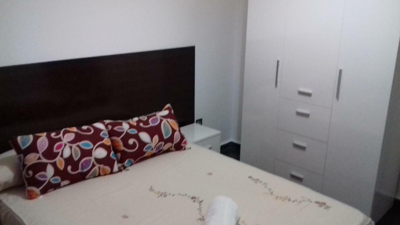 Apartamentos Turisticos Los Angeles Alcazar de San Juan Room photo